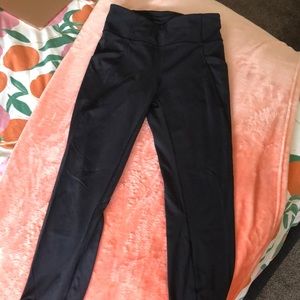 lulu lemon crop leggings